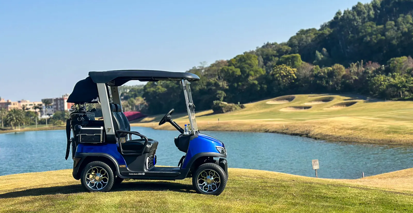 tara medium speed vehicle on golf club